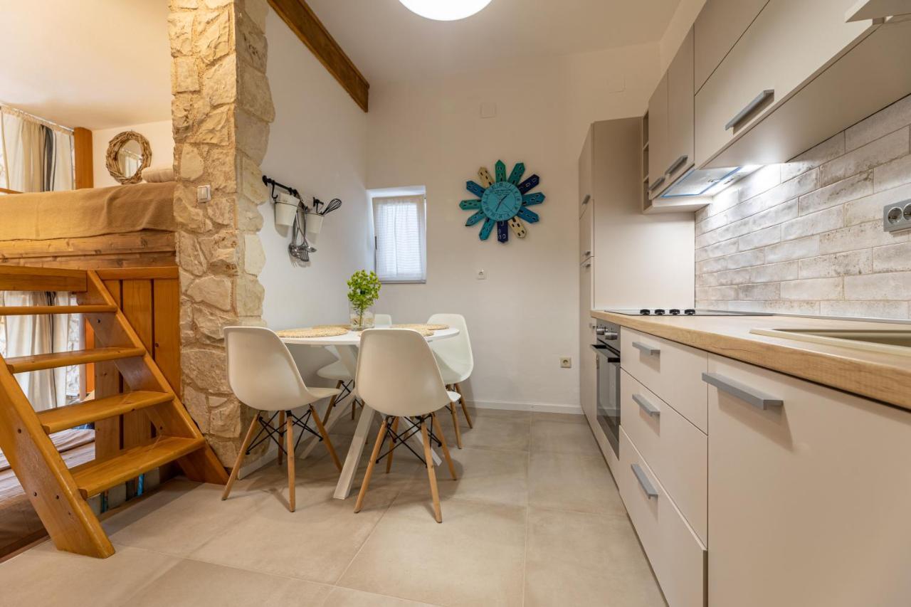 Apartments Frgacic Baška Екстериор снимка