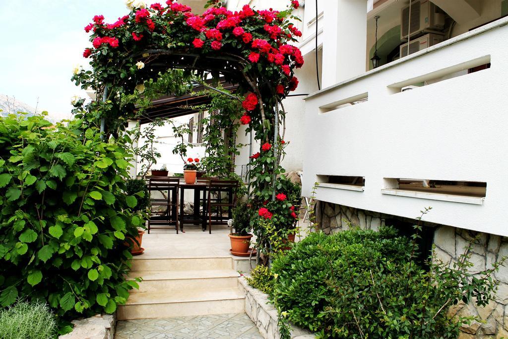 Apartments Frgacic Baška Стая снимка