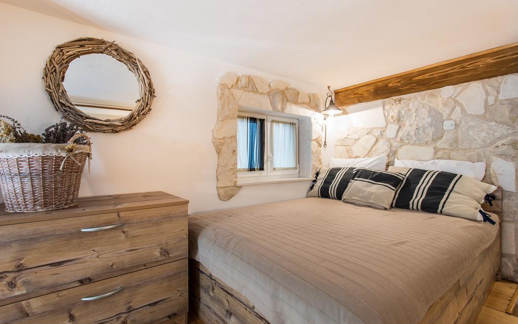Apartments Frgacic Baška Екстериор снимка