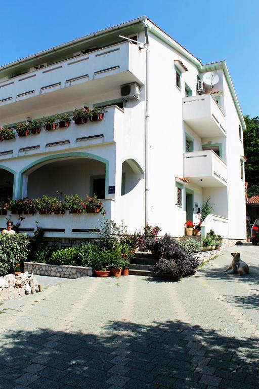 Apartments Frgacic Baška Екстериор снимка