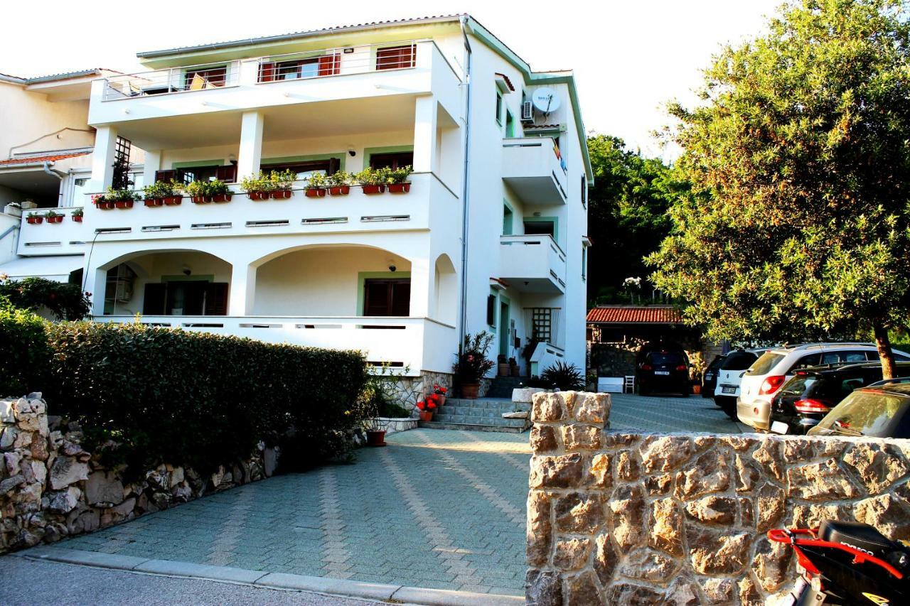 Apartments Frgacic Baška Екстериор снимка