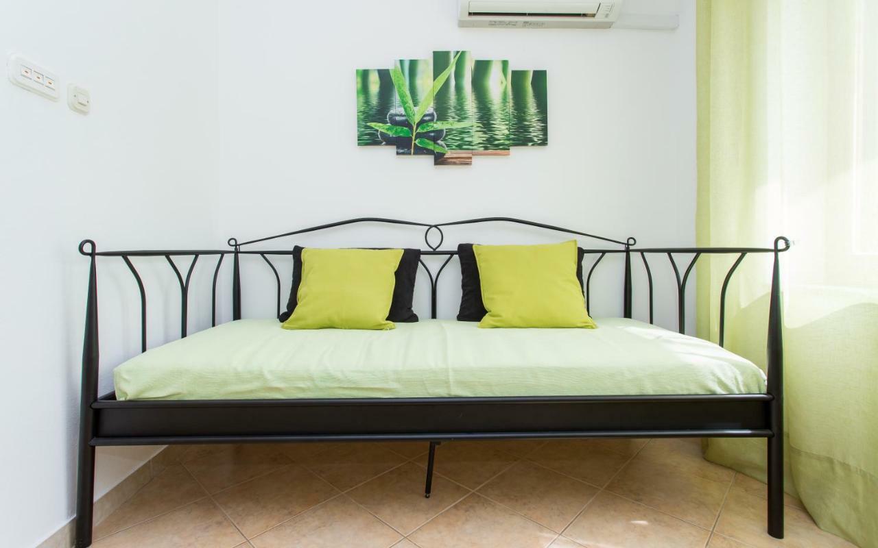 Apartments Frgacic Baška Екстериор снимка